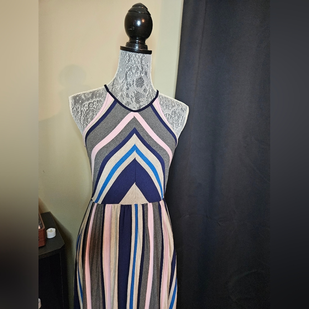 Maxi Dress - Picture 2 of 5